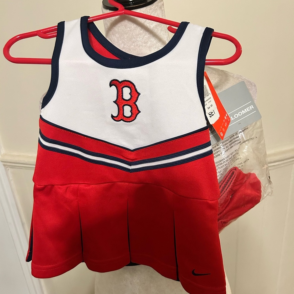 NWT Nike Cheerleader Boston Red Sox’s Set Size 12 Months